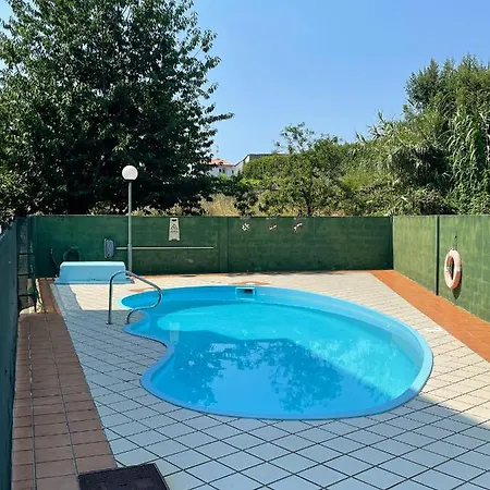 Apartamento En Con Piscina A 50 Metros De La Playa Apartmán *