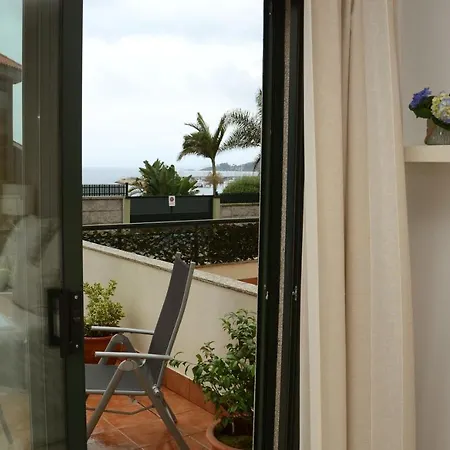 Apartmán Apartamento En Con Piscina A 50 Metros De La Playa